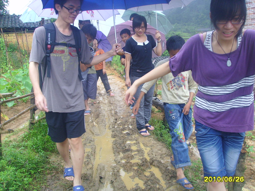 去家访的路上